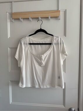 SHEIN White Lace-Trim Button Crop Top